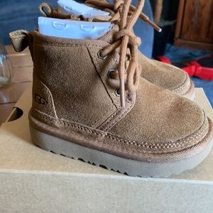 Ugg neumel boots